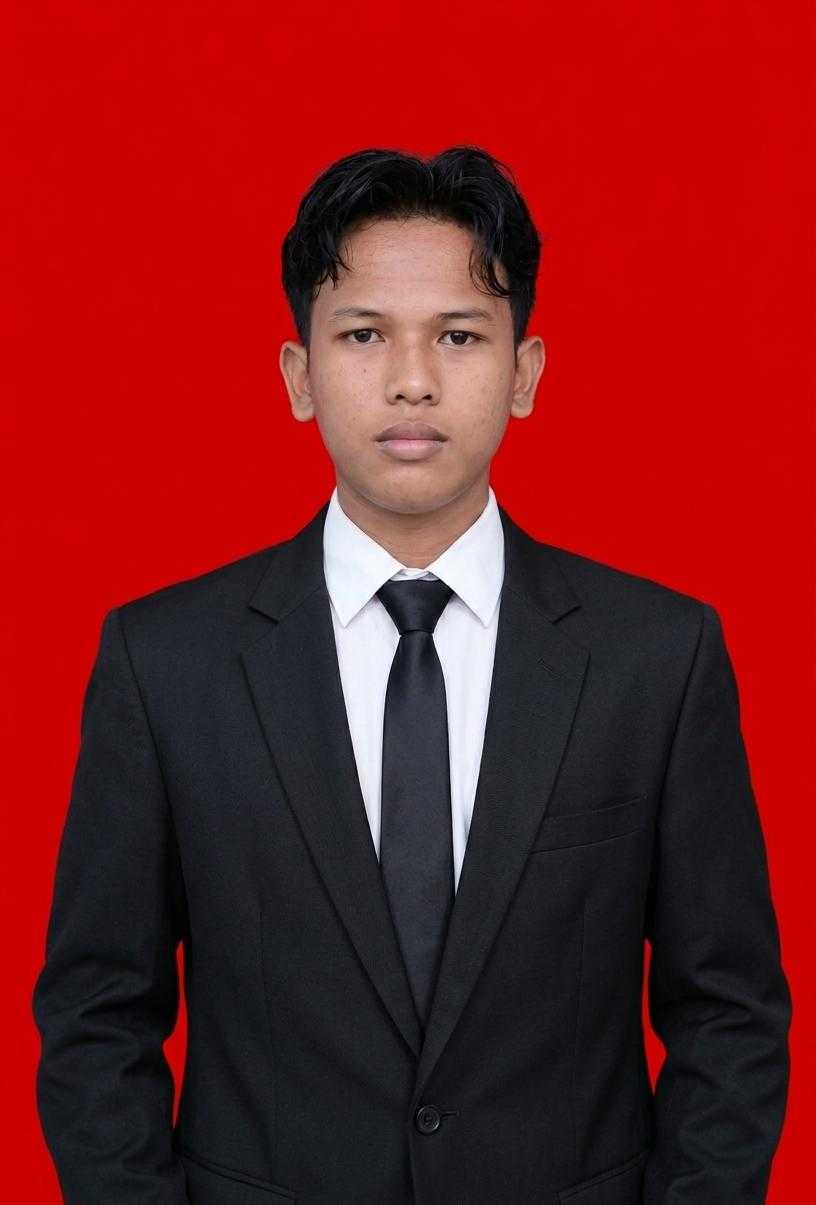 KHOIRUR ROFIQI, S.Pd.I (Guru PKn)